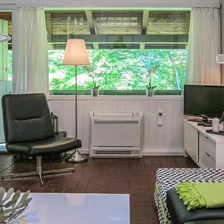 شقة Cozy In With Kitchen *