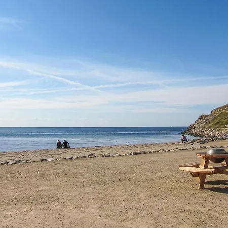 شقة Cozy In With Kitchen إلينغه